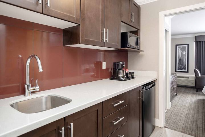Private kitchenette