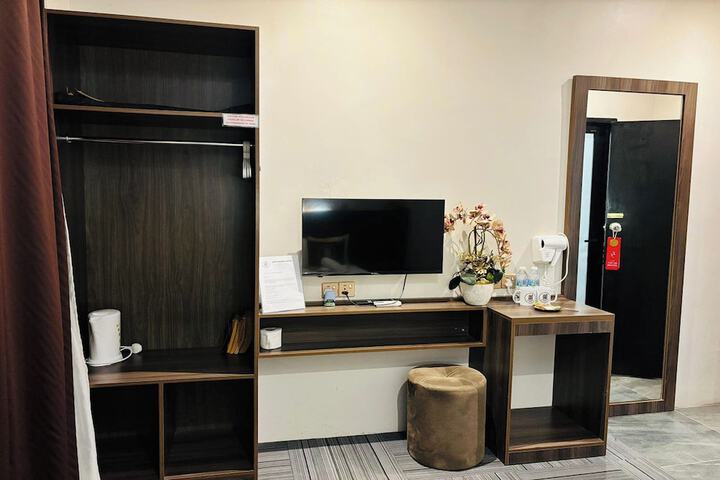 Room 18 of 52