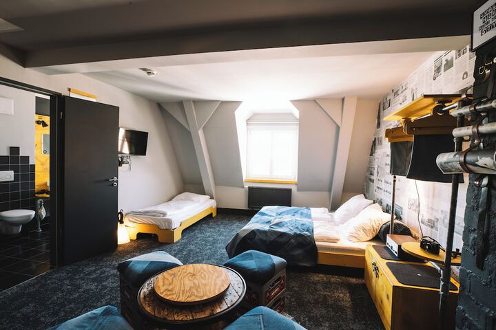 Room 50 of 75