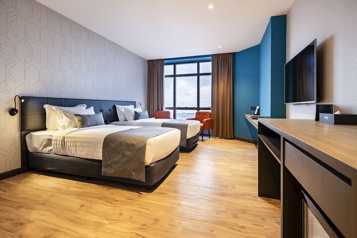 Room 17 of 41