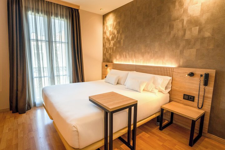 Room 19 of 65