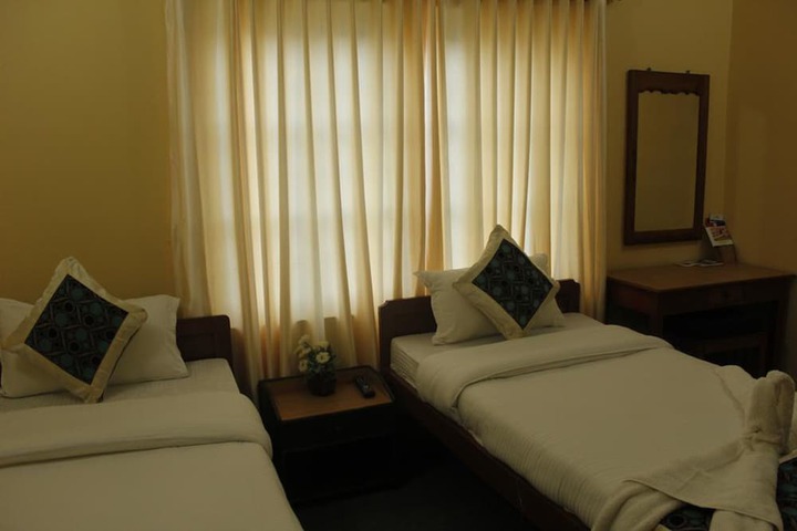 Room 10 of 39