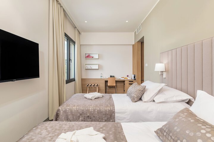 Room 12 of 60