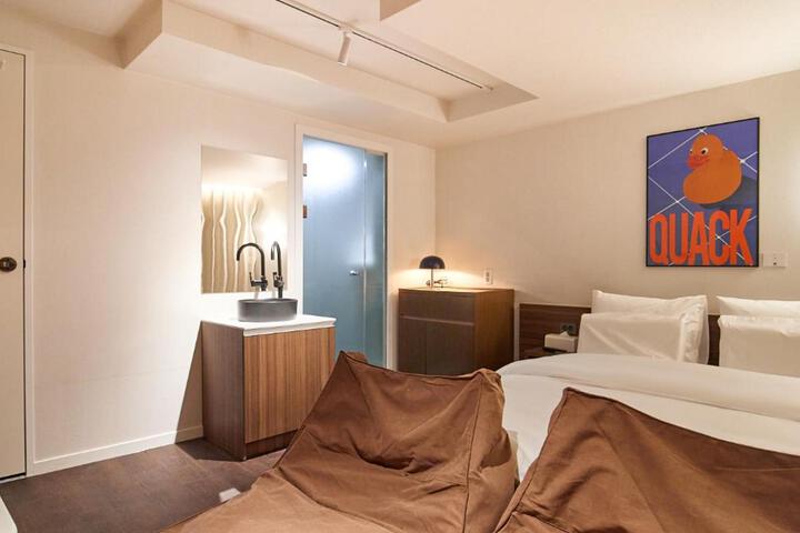 rooms