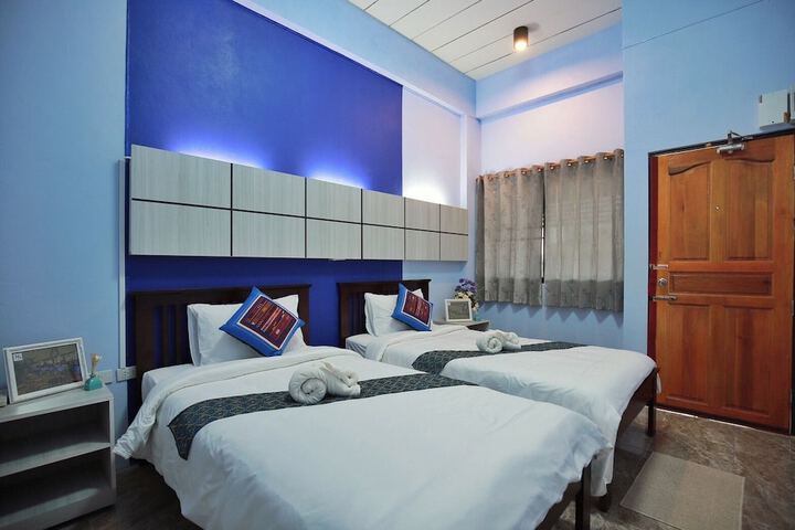 Room 8 of 41