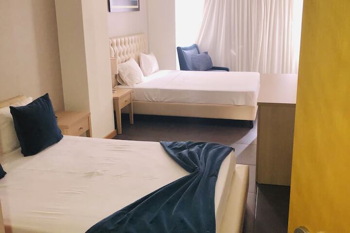 Room 10 of 34