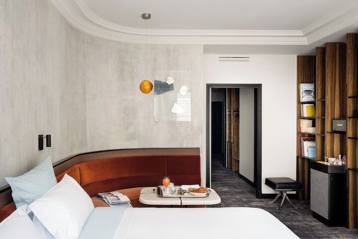 Room 40 of 144