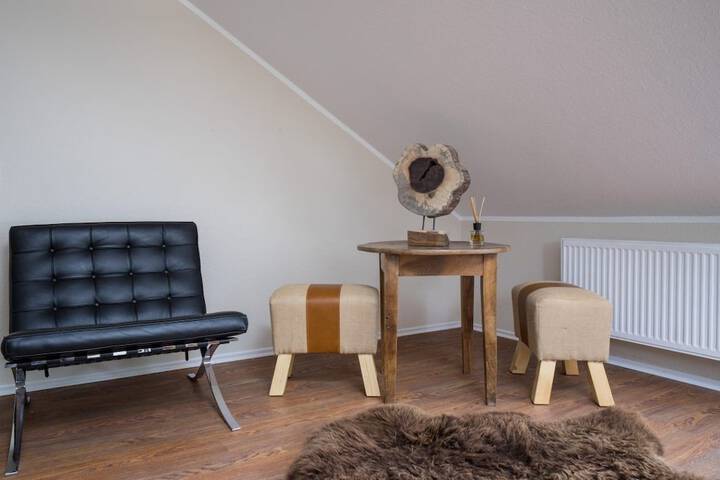 Room 9 of 25