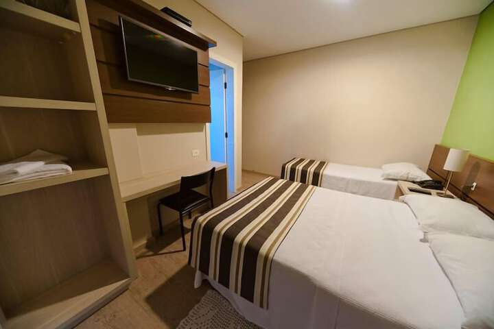 Room 3 of 16