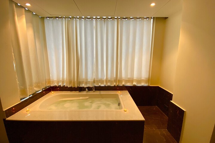 Spa 12 of 38