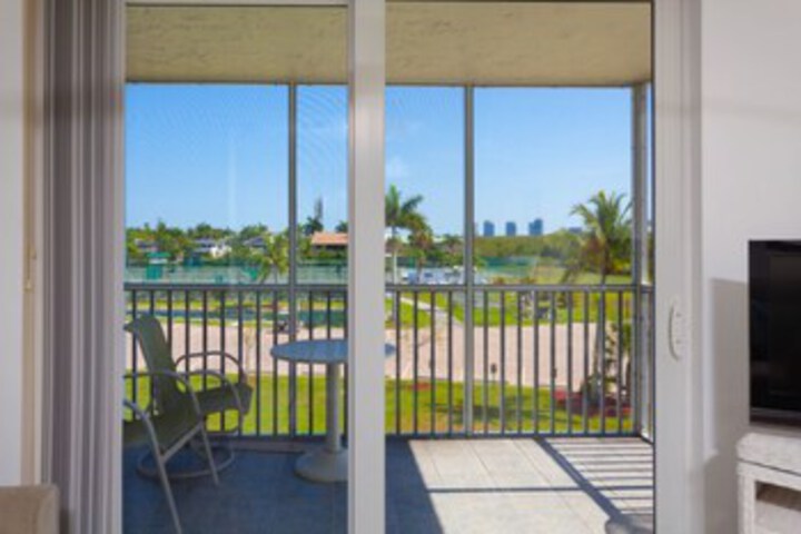 Terrace/Patio 5 of 69