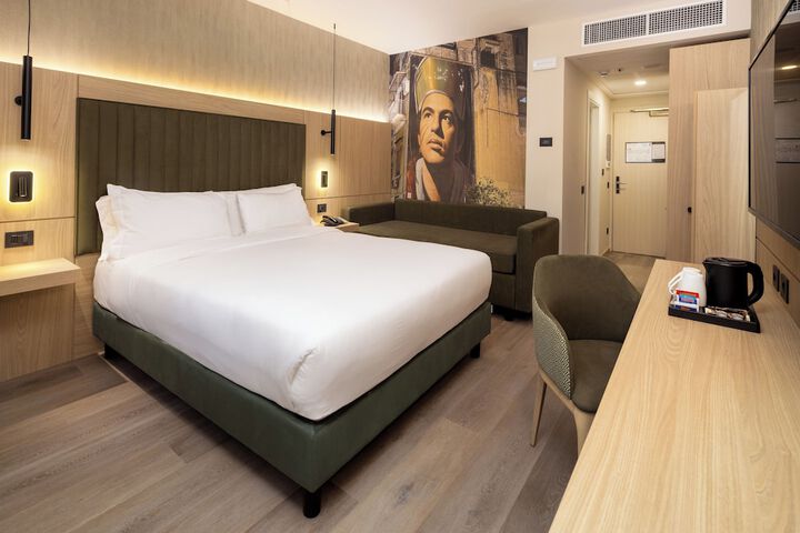Room 45 of 101