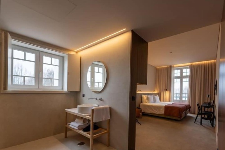 Room 16 of 86