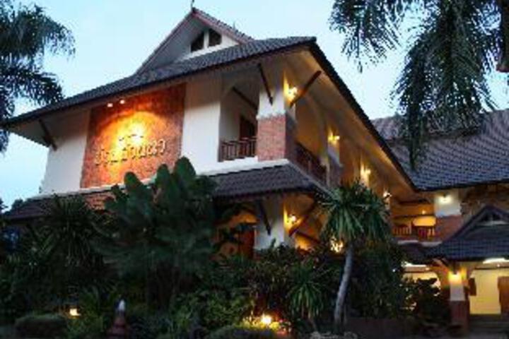 Baan Lanna Hotel