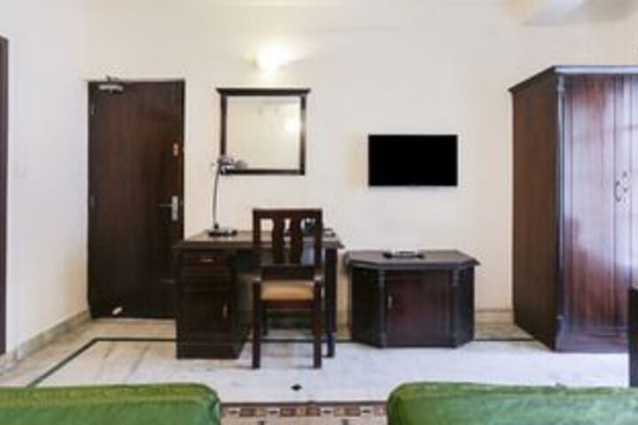 Room 22 of 50