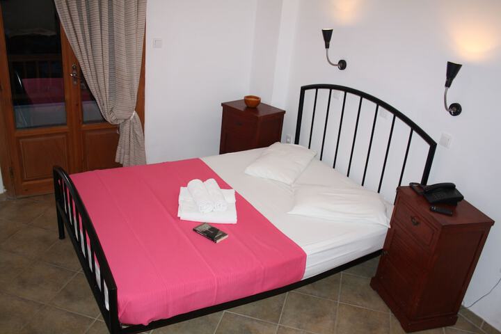 Room 8 of 58