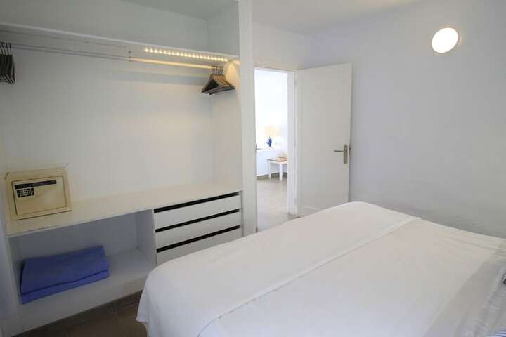 Room 40 of 119
