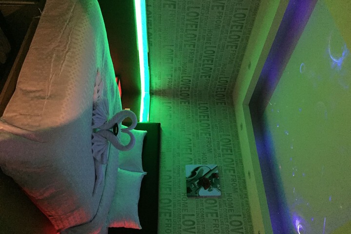 Room 9 of 61
