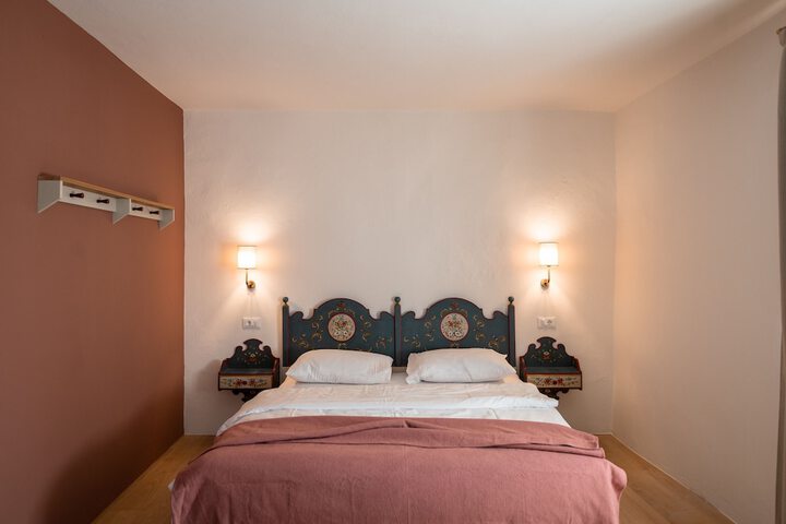 Room 10 of 69