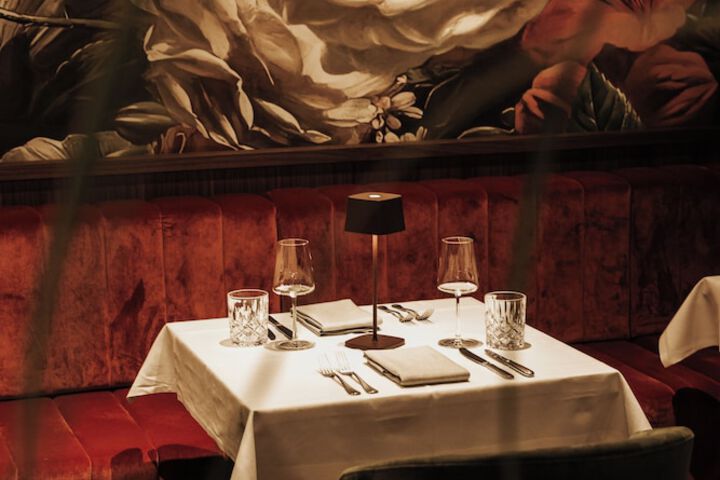 Dining 55 of 64