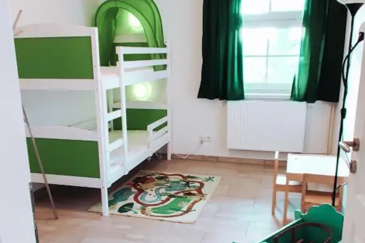 Room 3 of 13