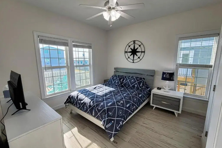Room 5 of 15