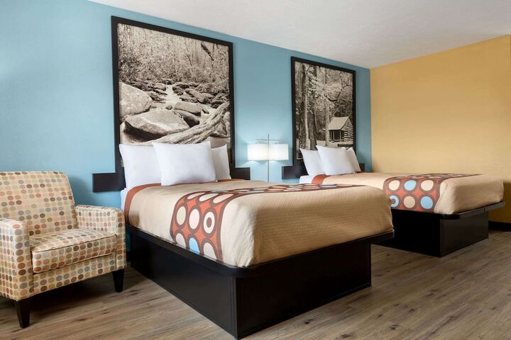 2 Double Beds (5 of 14)