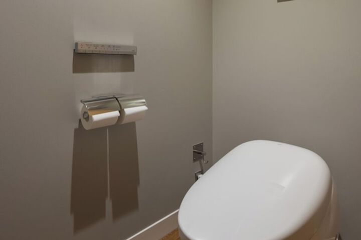 Room 12 of 53