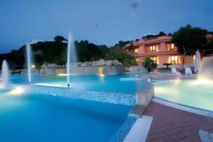 Pool 19 of 23