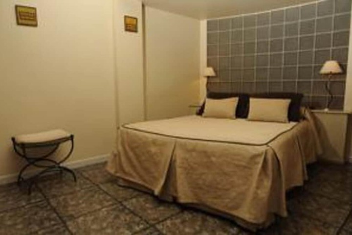 Room 3 of 21