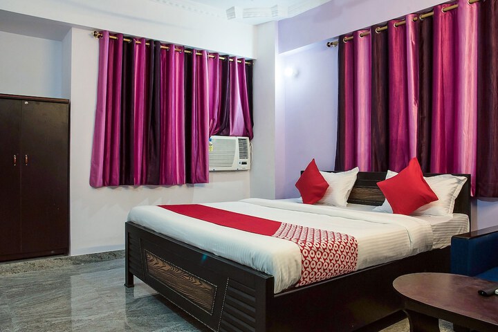 Room 8 of 10