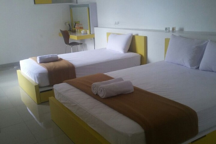 Room 6 of 44