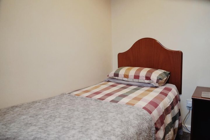 Room 25 of 95