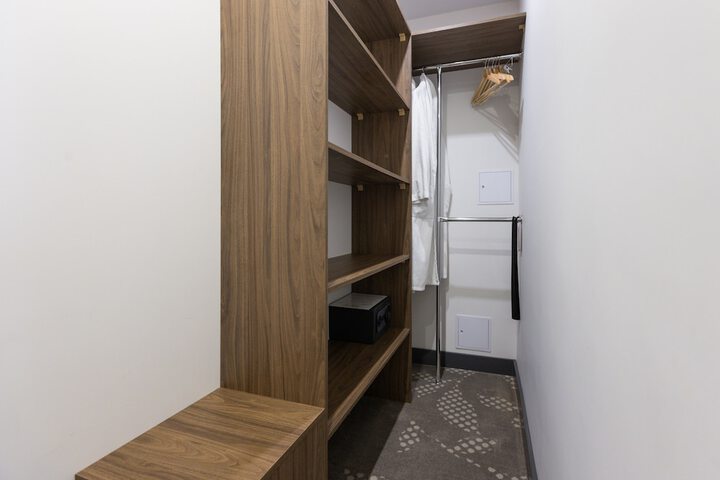 Room 40 of 125