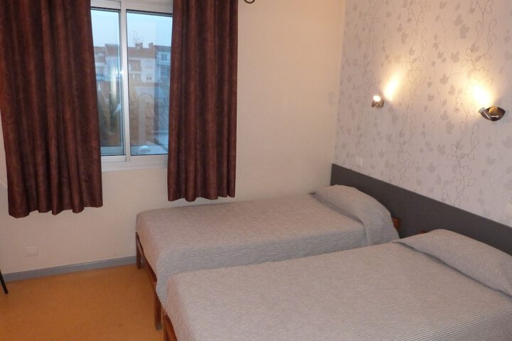 Room 4 of 29
