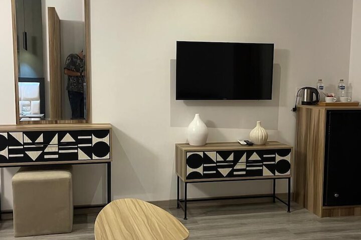 Room 80 of 135