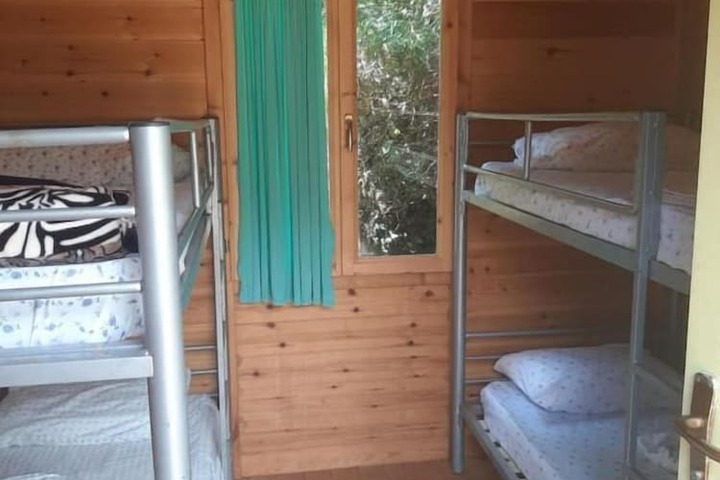 Room 2 of 44