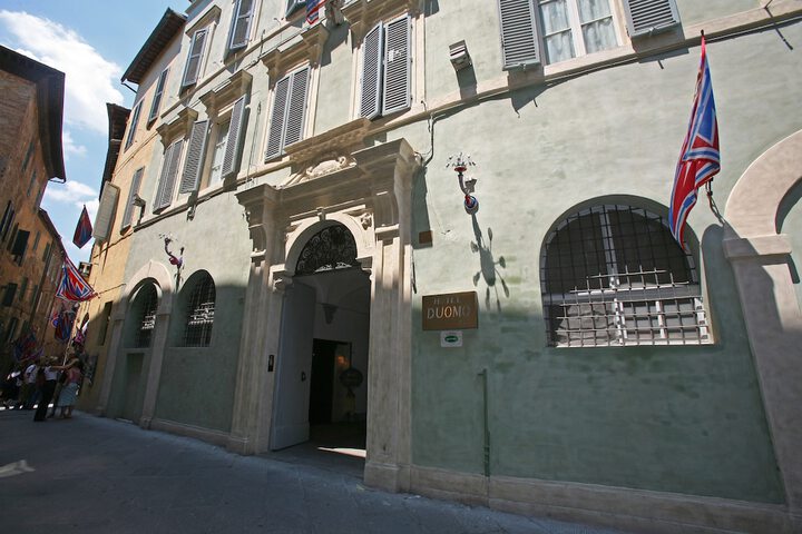Hotel 63 of 67