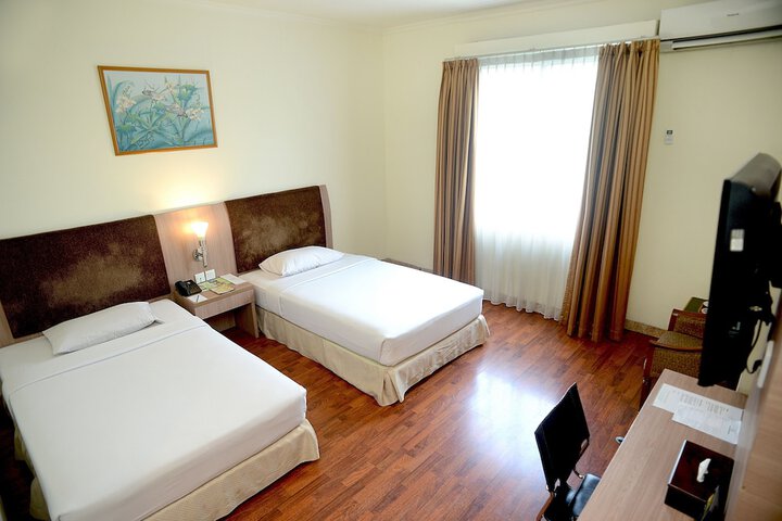 Room 6 of 22