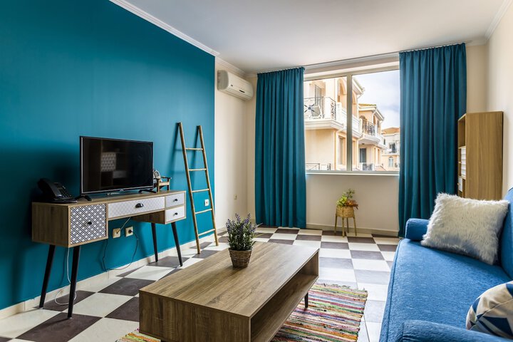 Room 10 of 95