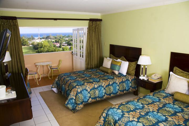 Room 3 of 71