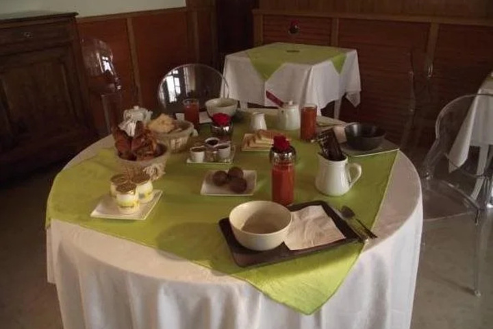 Dining 10 of 10