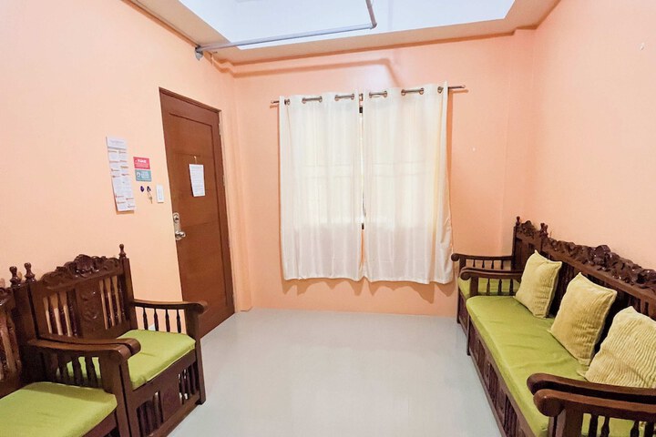 Room 48 of 70