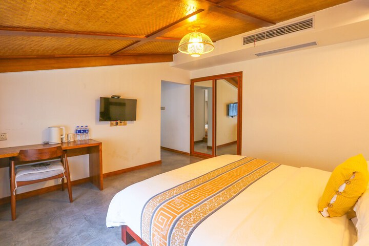Room 87 of 153
