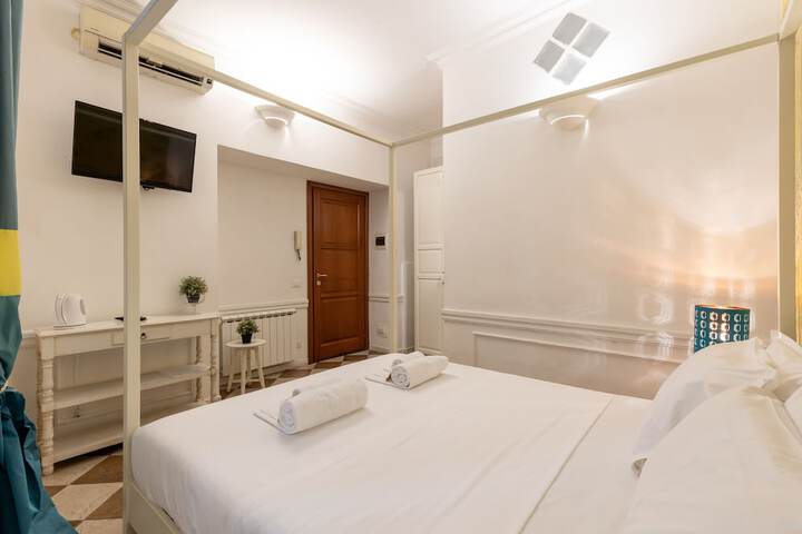 Room 17 of 41