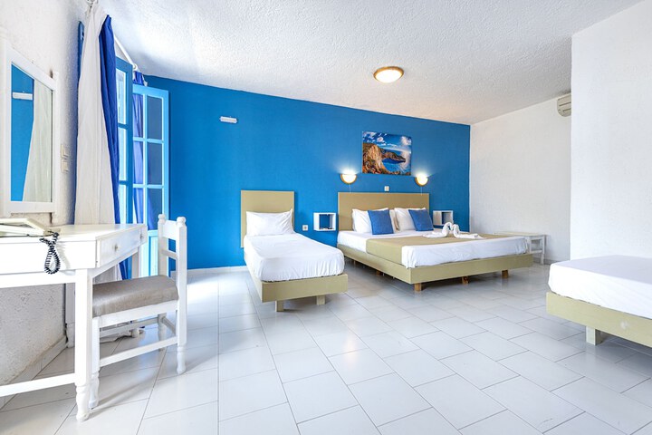 Room 4 of 35