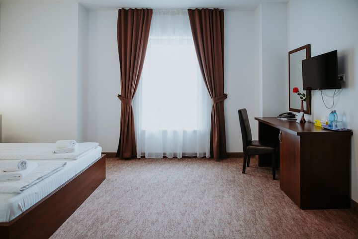 Room 12 of 57