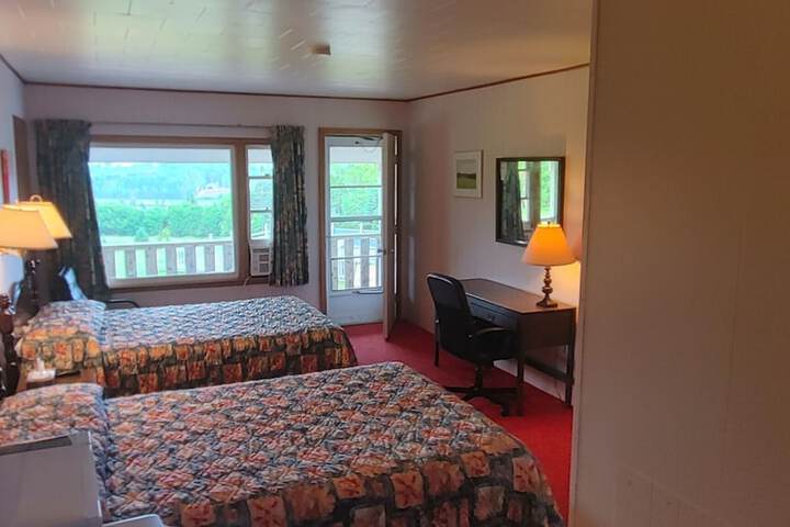 Room 10 of 31