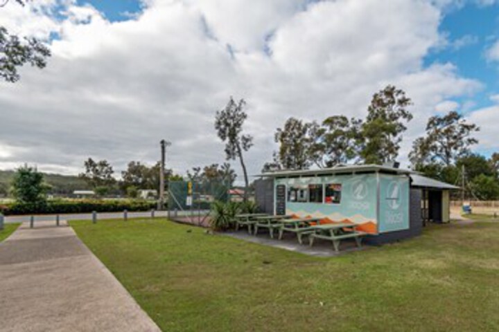 Breakfast/Coffee Service 47 of 140