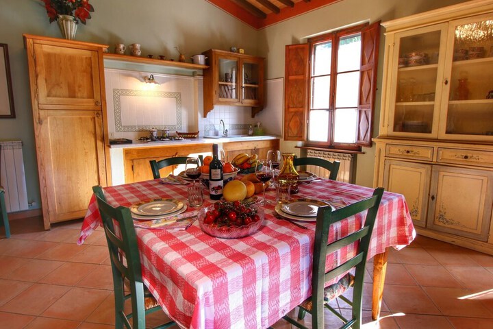 Dining 69 of 108